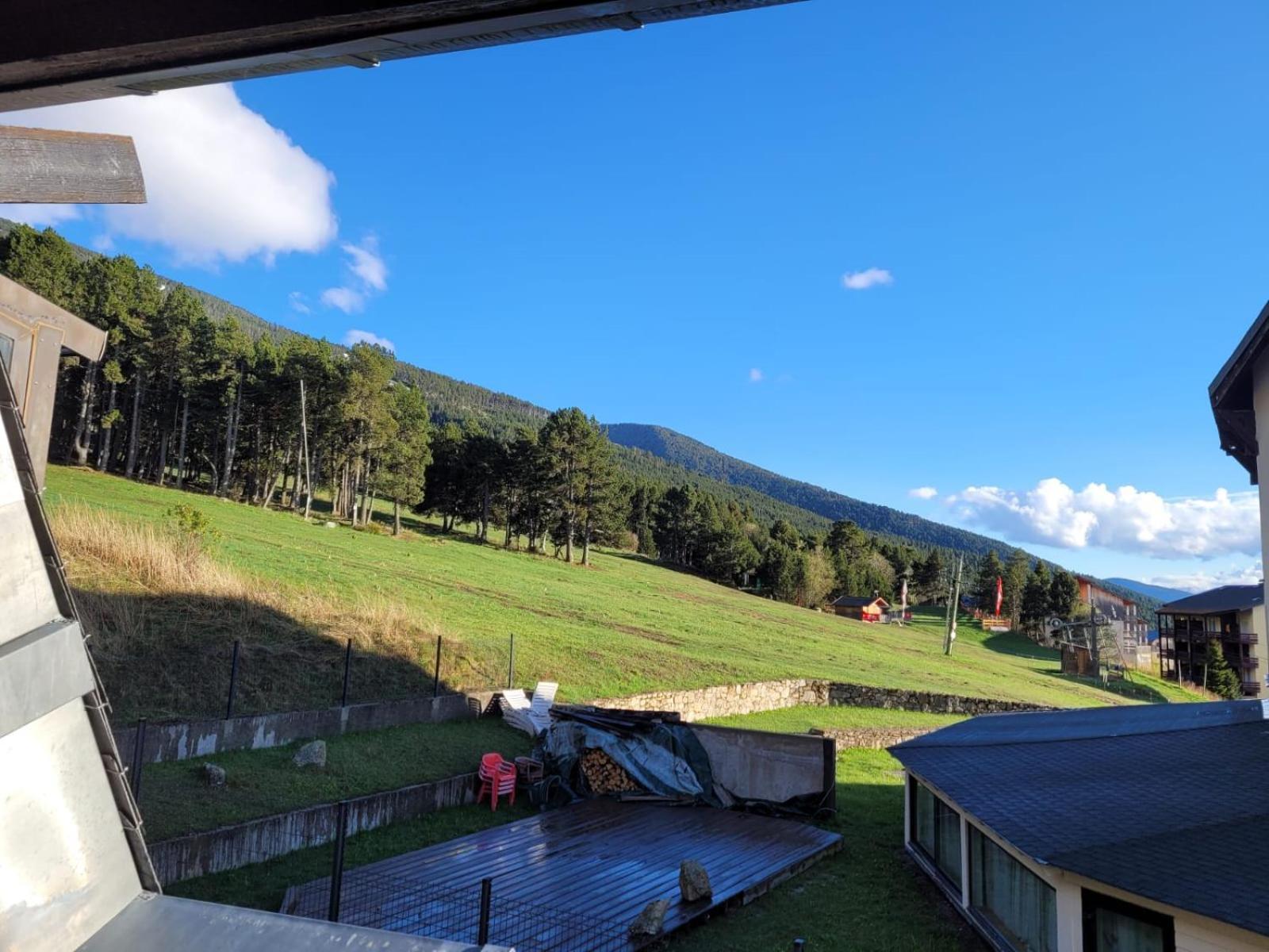 Decouverte De La Vallee D'Eyne Et Des Bains De Llo Bagian luar foto